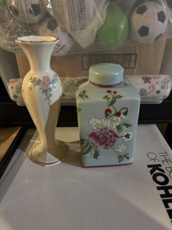 Various apartment goods 1