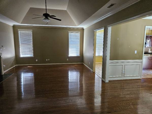 $1950.00 / 4br - 2005ft2 - 72 Maple Grove Lake Forest Huntsville,Al63801883107585124