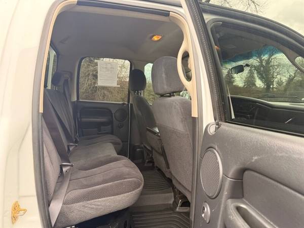 2004 RAM 2500 - Photo 13