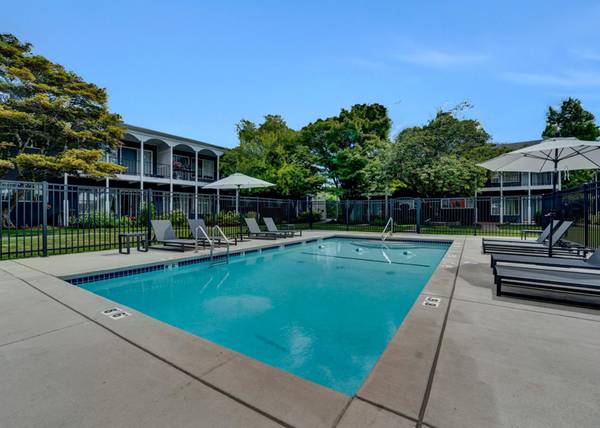 $1,399 / 1br - Included Air Conditioning & By Cedar Hills Shopping Center + 1Bed (Beaverton)63914853761411124