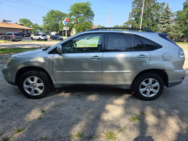 2005 LEXUS RX 330 - $2,999 (ZION ILLINOIS)63618690369537123