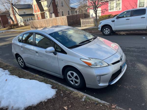 Prius 2013-  94k 1