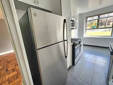 $835 / 1br - 958 Edison Ave, Bronx, NY (Bronx, NY)64049801114241122