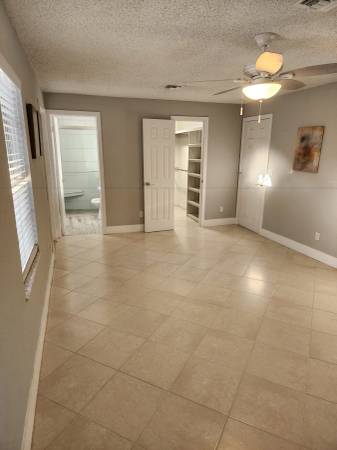 $1,250 / 250ft2 - Efficiency-Palm Beach Gardens-$1,250 (Palm Beach Gardens)63379710100353122