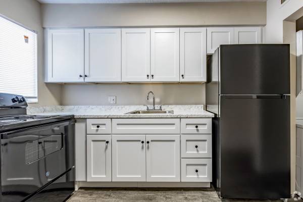 $1,450 / 2br - 950ft2 - 55 and Over 2 Bed One Bath (St. Petersburg)64002492240002122