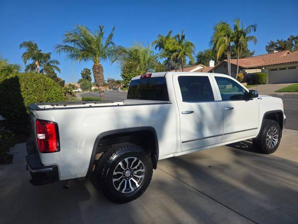 2015 GMC Sierra z71 4x4 slt combustible flexible - $12,900 (Oceanside)63470772668801122