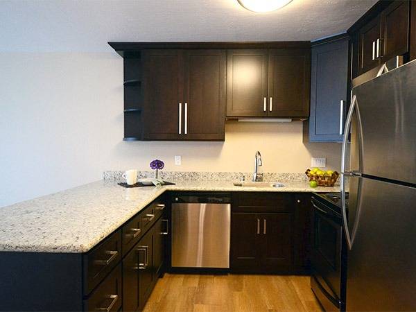 $2,995 / 2br - 876ft2 - Must see 2BR apt, LUX bath, Well-equipped kitchen, Wood-style flooring (santa clara)63851965517187122