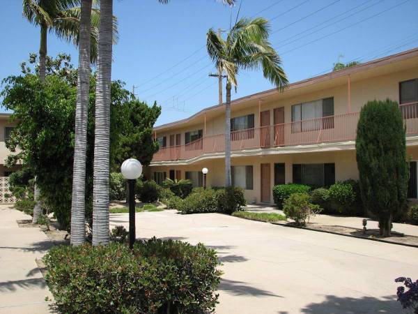 $1,695 / 360ft2 - ¡Hogar Abierto Hoy! ¡Estudio Disponible! (23525 Arlington Ave, Torrance, CA 90501)63953080275202121