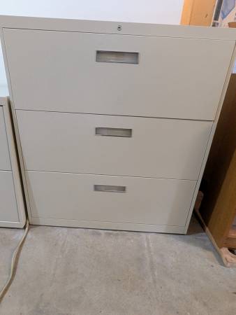 Hon lateral file cabinet 1