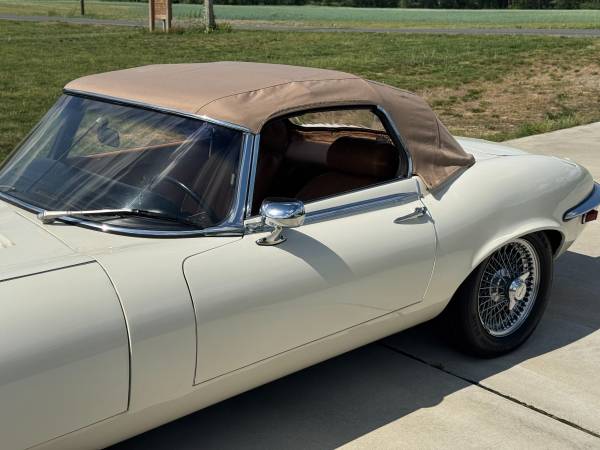 1974 Jaguar E-Type Serie Tres Descapotable V-12 - $79,000 (Monroeville)63654724310787124