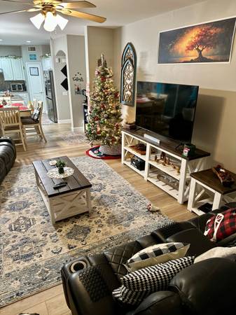 ***Month to Mo. Furnished.located in Secure,SAFE Highly Sought Area 1