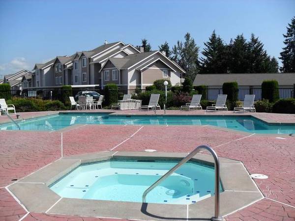 $1,524 / 1br - 804ft2 - Piscina y Bañera de Hidromasaje, Cocina Totalmente Equipada con Lavavajillas (South Hill)63786780014723124