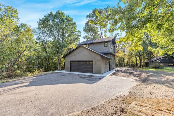 $4500.00 / 5br - 3200ft2 - Luxurious 5 Bed, 4.5 Bath Single Family Home in Elk River - $4500/mo.63990383411330122