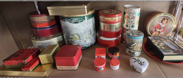 Vintage Christmas Decorative Tins 1