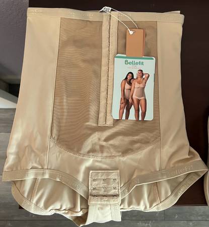 Dual Closure Girdle 1