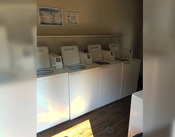 $1,599 / 2br - ¡MITAD DE MES GRATIS AHORRA AHORA! > Amigable con mascotas // Estacionamiento cubierto // 2 habitaciones (Sacramento)63791129057281124