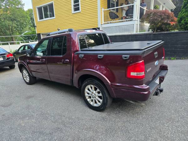 2007 ford explorer sport track limited 4x4 - $6,500 (Methuen)63611915671681124