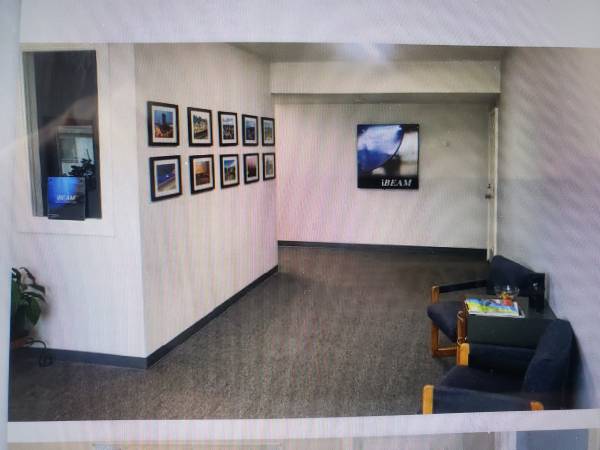$1 / 2011ft2 - Central Bench Office building (Boise)64003312744833123