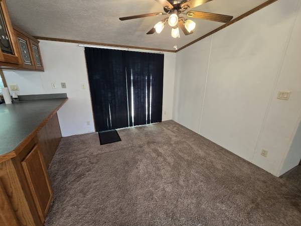 $94,900 / 3br - 1456ft2 - Absolutely Beautiful!   Garage!  Available Immediately! (Chaska)64003961549955123
