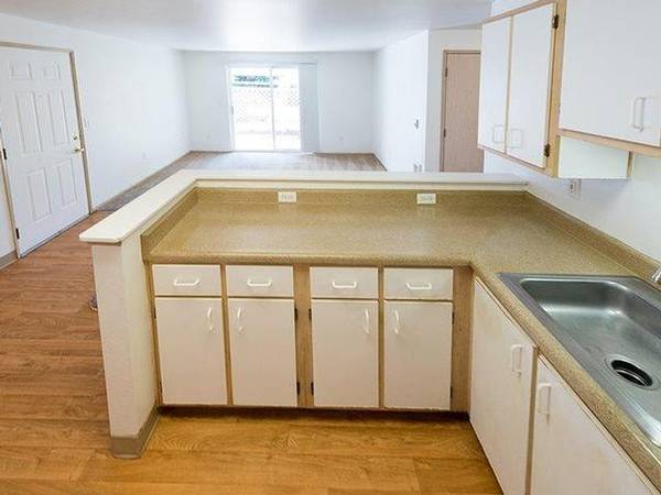$1,499 / 1br - 790ft2 - Attractive European-Style Kitchens, Oversized Windows63672654269185123
