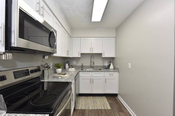 $1,439 / 2br - 721ft2 - Move In Special (Johnson City)63816903362179123