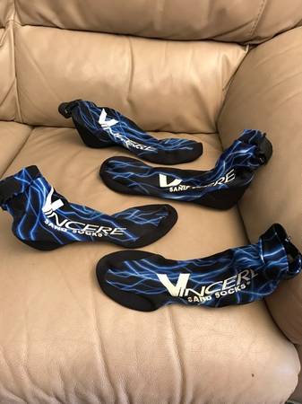 Vincere Unisex Neoprene Sand Socks : Beach Volleyball/Soccer 1