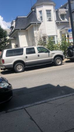2005 ford excursion - $2,000 (East Boston)63615408909699120