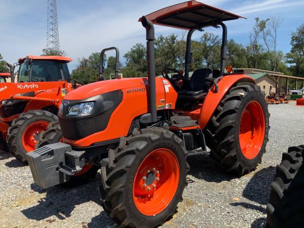 Kubota M7060 - 4x4 1