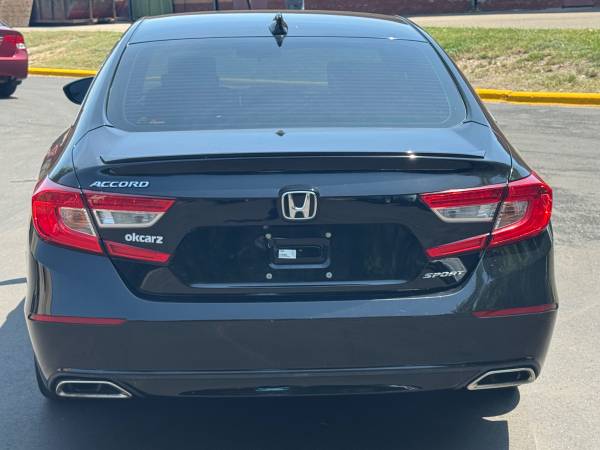 2018 HONDA ACCORD SPORT With 142xxx Only!!! Loaded!!! Clean Tittle!!!! - $13,995 (Maplewood)63499595206017123