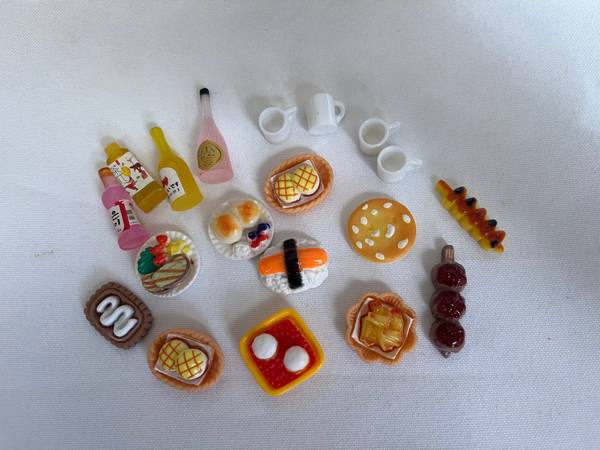 Barbies Food Assortment 1