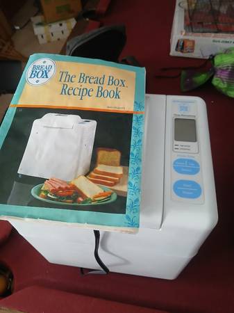 Breadbox Breadmaker 1