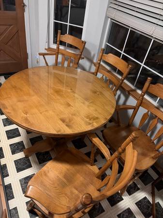Kitchen table 1