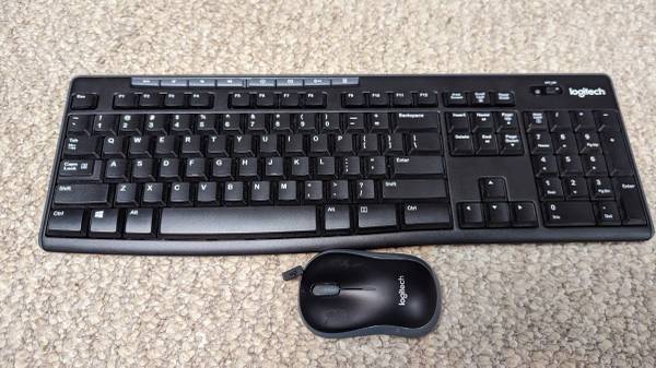 Logitech K270 Wireless Keyboard & Mouse 1