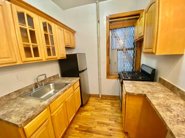 $3,150 / 1br - Williamsburg - Hermoso apartamento de 1 dormitorio - Calefacción incluida - ¡Sin comisión!! (Williamsburg)63854194331139123