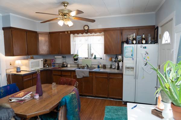 $950 / 1br - Beautiful room share in Marlborough-free parking, free laundry (Marlborough)63809989291651124