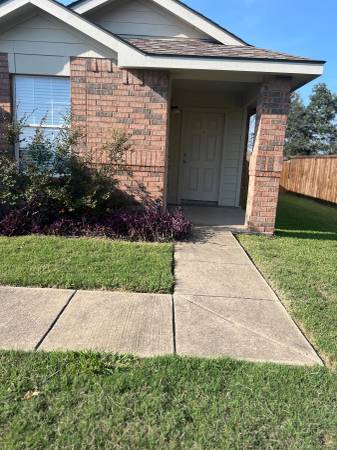 $1,865 / 3br - 1585ft2 - ROYSE CITY IMMACULATE all brick 3/2/2 (Royse City:Woodland Creek Subdivision)63796578542721121