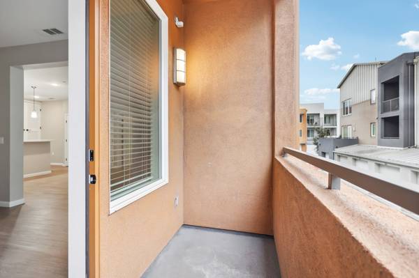 $2,340 / 1br - 907ft2 - Hermoso y acogedor de 1 habitación 1 baño + con lavadora/secadora incluida en Petaluma!!!!! (petaluma)63695859281283122