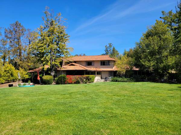 $1,580 / 8br - Room Available in Large Home Oct 1st (los altos)63880132840835124