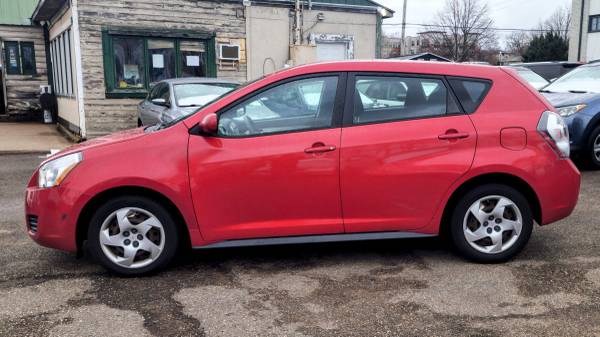 2009 PONTIAC VIBE, NEW CAR TRADE IN/same as Toyota Matrix - $6,495 (Columbia Heights)63481605033475122