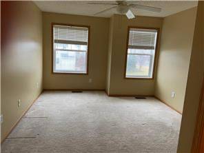 $1,900 / 2br - Multi level 2 Bdrm/2 Bath Townhome available now! (Rosemount)64003959358211121