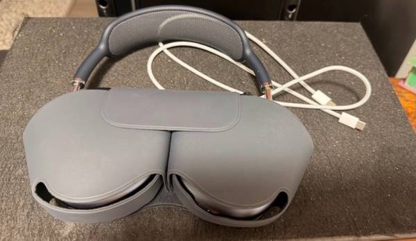 Apple AirPod Pro Max 2 - electronics - by owner - sale - craigslist