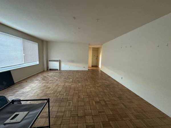 $1,000 / 2br - Buscando un compañero de cuarto(s) en Parkmerced (ingleside / SFSU / CCSF)63686103471747120