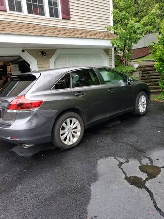2015 Toyota Venza LE - $14,430 (Framingham)63618140151811124