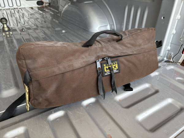 Canvas saddle cantle bag 1