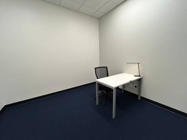 $527 HQ powered by Regus--West Valley--Work Your Way: Office Memberships! (West Valley City)63674310743041120