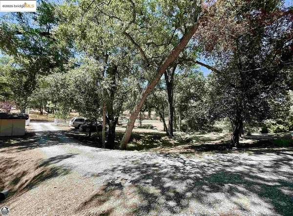 $2,000 / 3br - 1400ft2 - House for Rent (Tuolumne)63952108450690121
