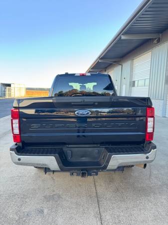2022 Ford F-250 XLT - Photo 4