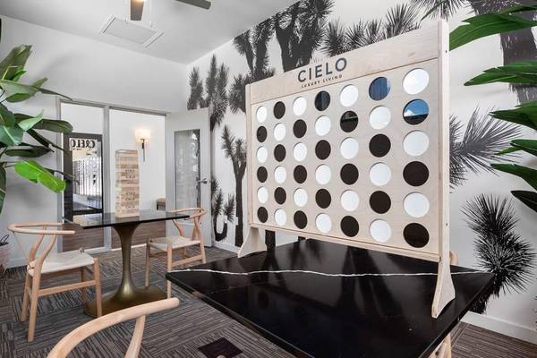 $2,733 / 3br - 1259ft2 - Open-Concept Floor Plans, Wood-Style Plank Flooring (Located next to shopping centers, I-25, Schools/College)63806044883585121
