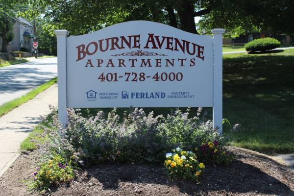 140 Bourne Ave. Apt 17- 1 Bed-$1,525.00 1