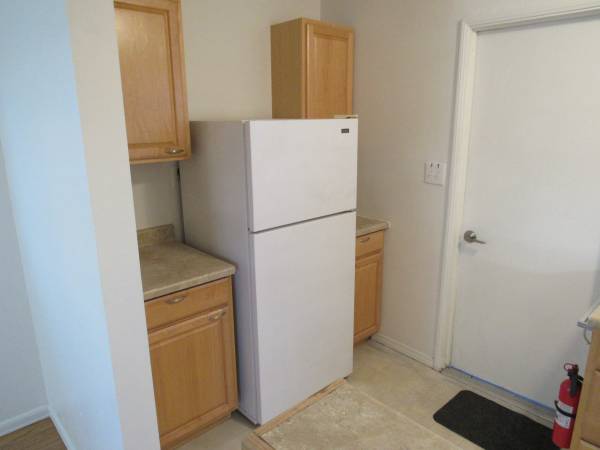 $1,450 / 1br - 420ft2 - Detached Studio w ALL UTILITIES included, $1450, month to month (San Diego, East County, Fletcher Hills)64037389042818123